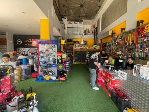 فروشگاه تک غرب