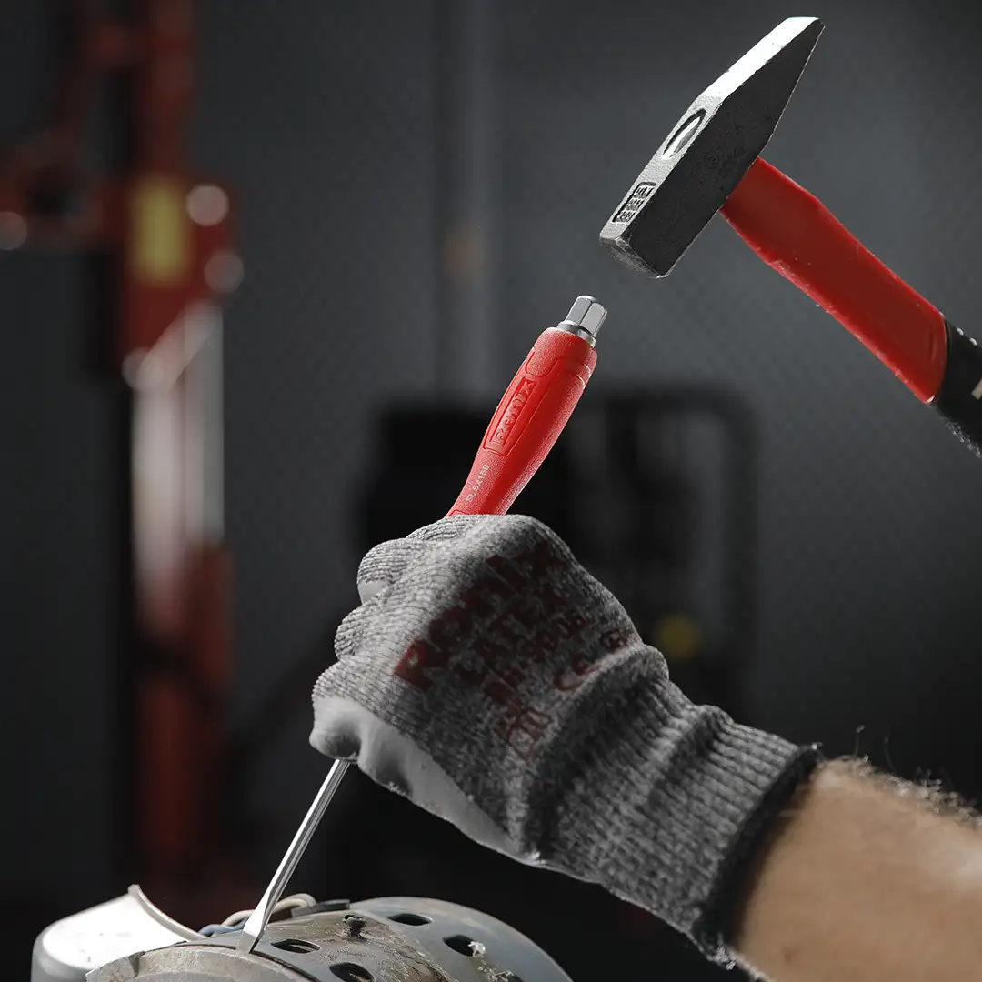 modeling-639215459571895223 پیچ گوشتی تکی ضربه خور150*5 دوسو رونیکس مدل RH-2940 - Screwdriver 1505 ronix rh-2940